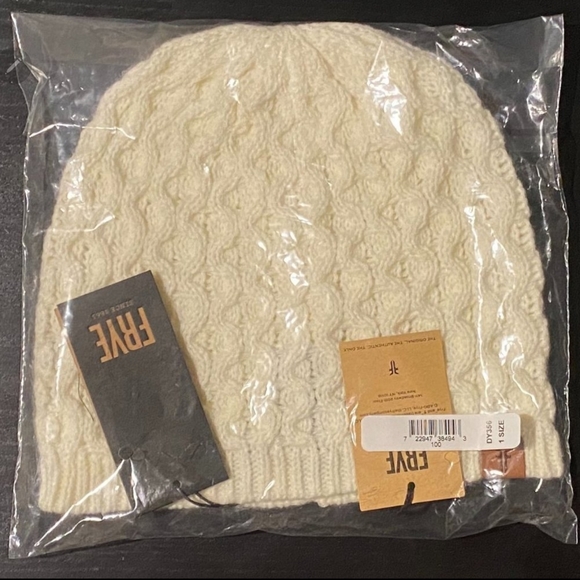 FRYE Woman's Classic Beanie - Picture 2 of 11